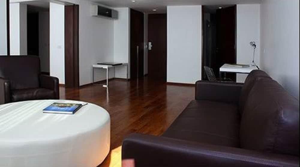 San Isidro Plaza Hotel Ngoại thất bức ảnh